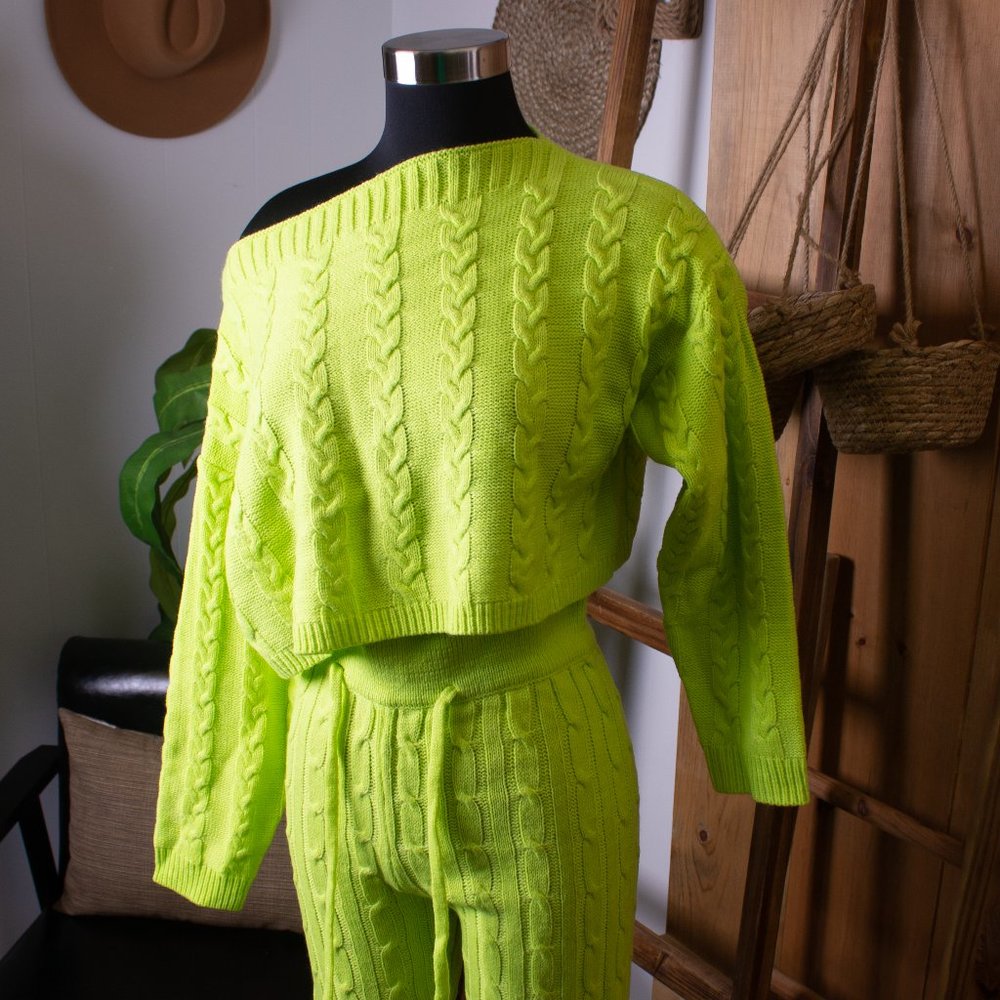 Cable Knit Set - image 2